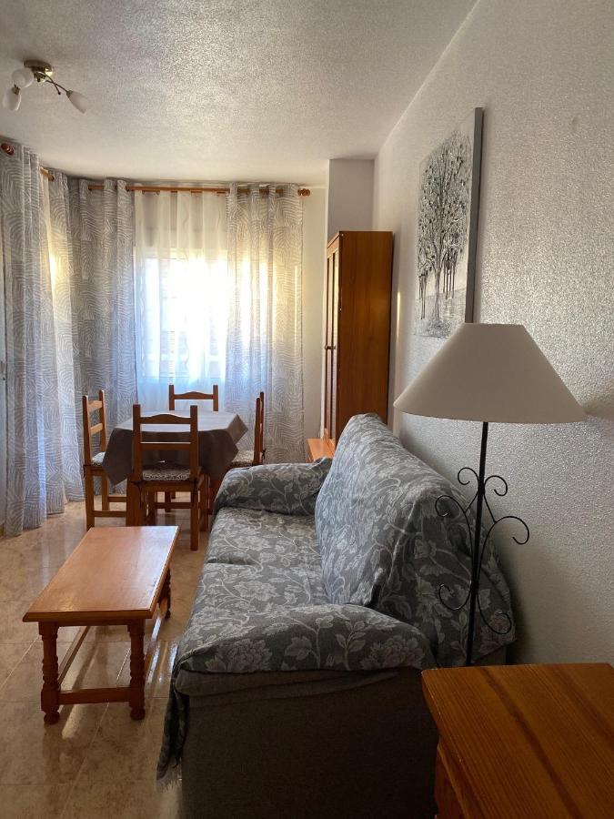 Apartamento Caballero De Rodas Torrevieja Eksteriør billede